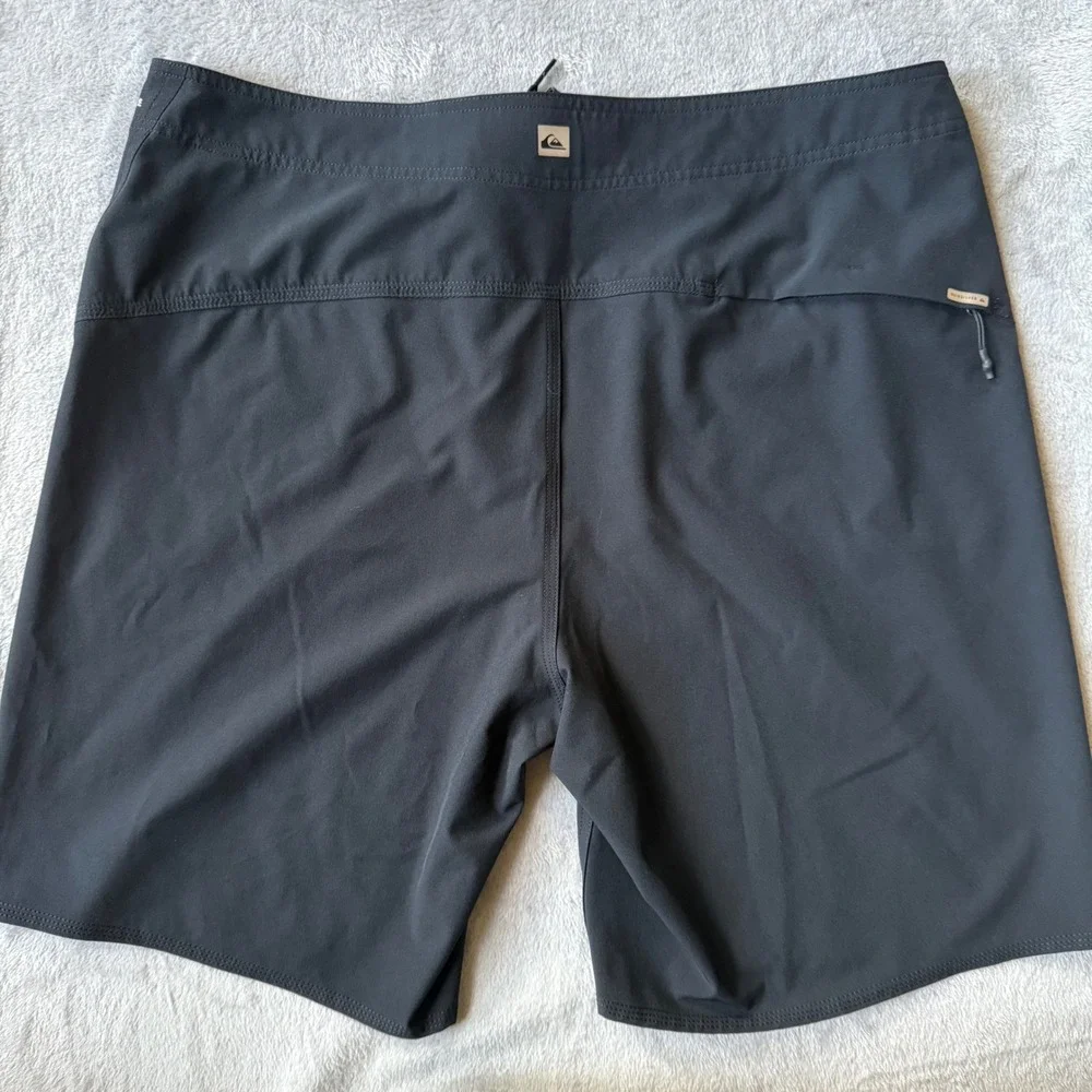 Quiksilver Highline Board Shorts Mens 36 Black DryFlight Swim Trunks